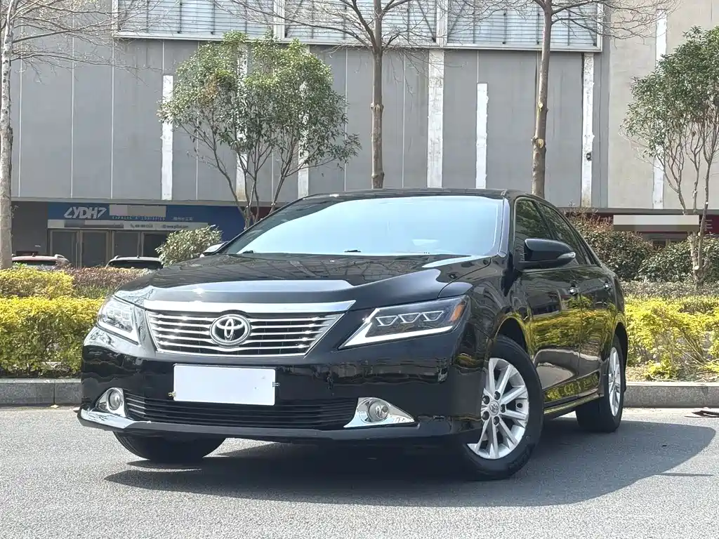 Toyota Camry 2014