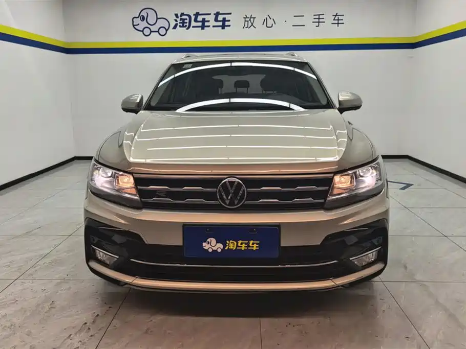 Volkswagen Tiguan L L 2021 330TSI AT R-Line