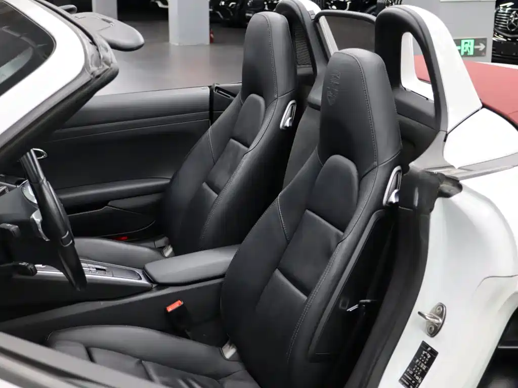 Porsche Boxster — миниатюра 11