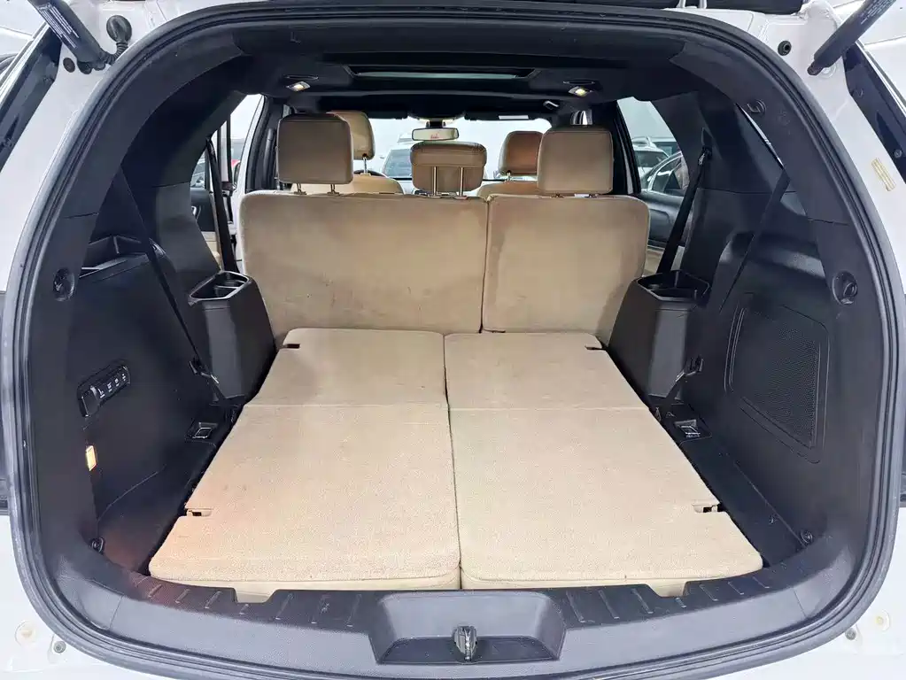 Ford Explorer (Import) — миниатюра 22