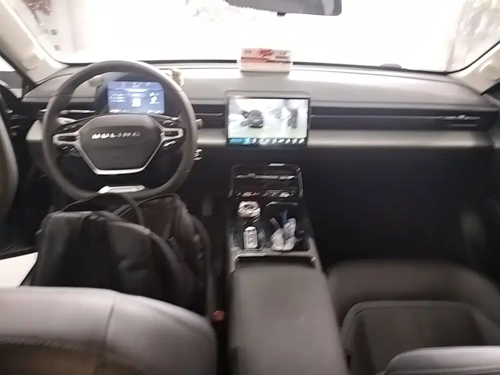Wuling Xingguang — миниатюра 10