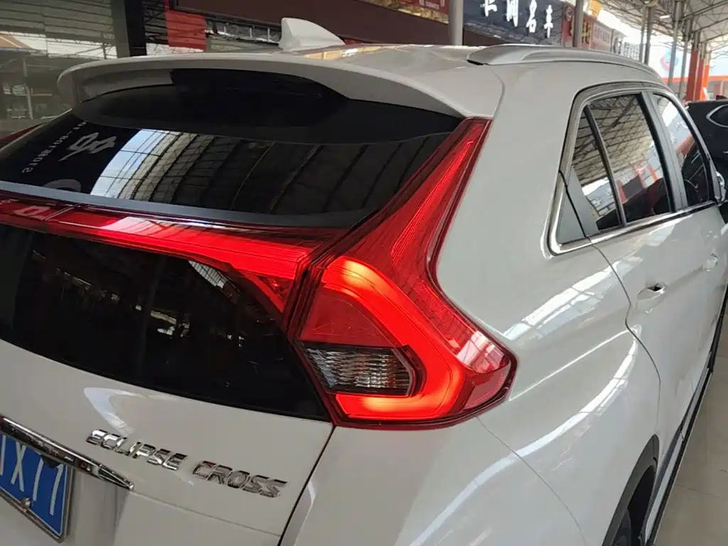 Mitsubishi Eclipse Cross — миниатюра 8