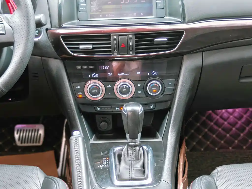Mazda Atenza — миниатюра 9