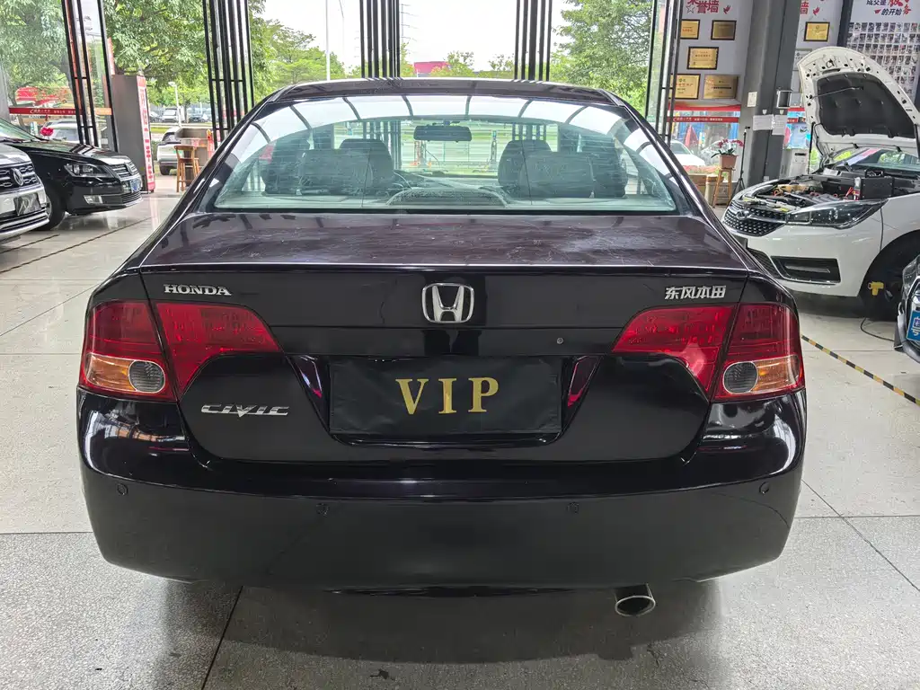 Honda Civic — миниатюра 5