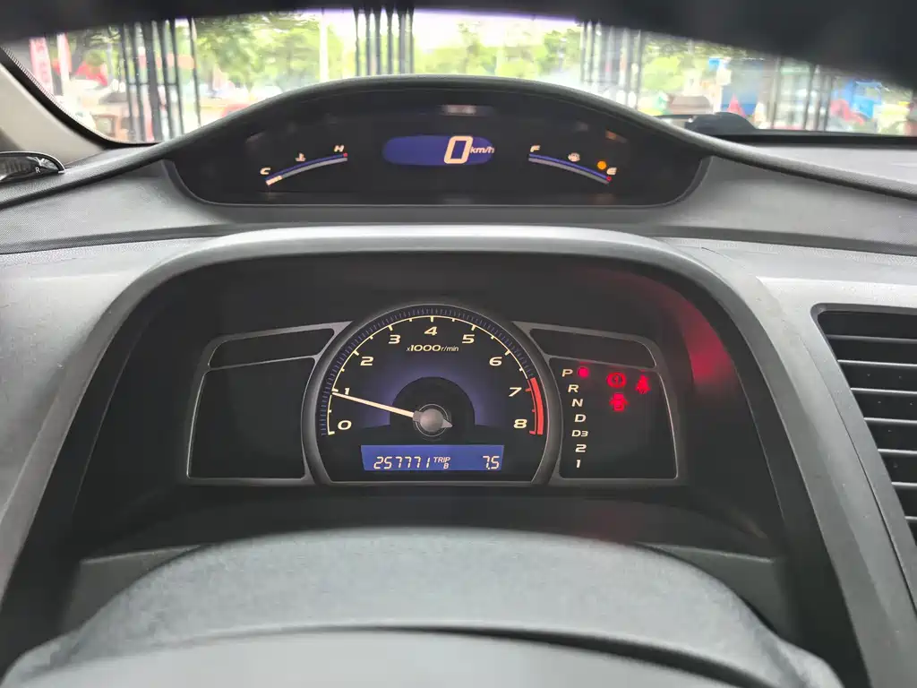 Honda Civic — миниатюра 16