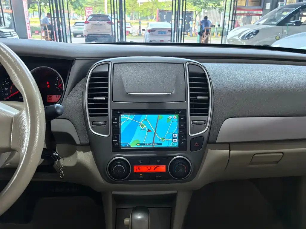 Nissan Sylphy — миниатюра 13