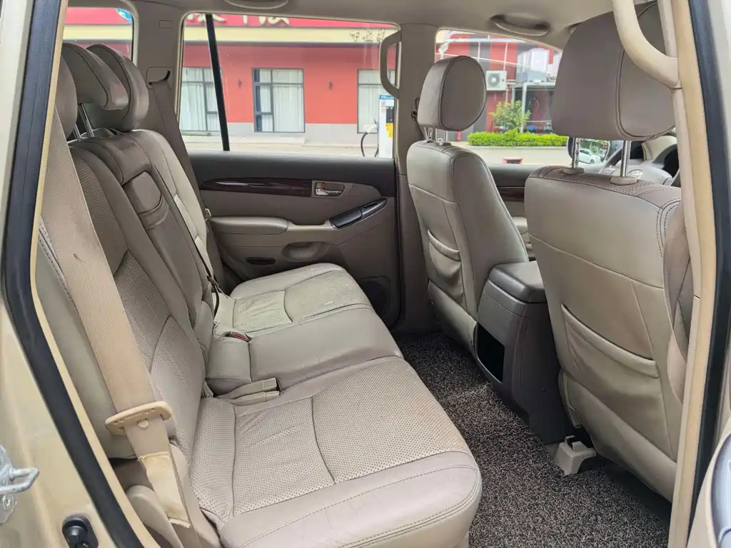 Toyota Prado (Import) — миниатюра 8