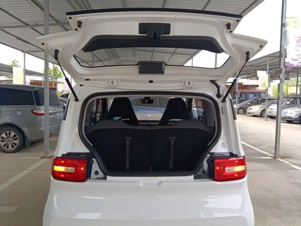 Wuling MINIEV — миниатюра 19