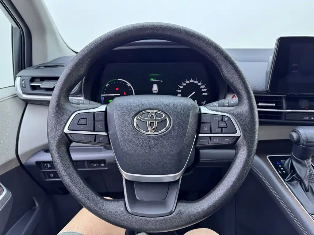 Toyota Sienna 2024 2.5L Comfort