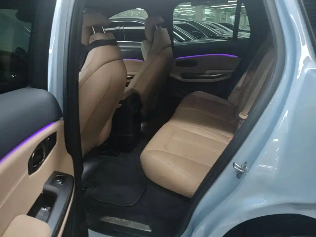 NIO ES6 — миниатюра 13