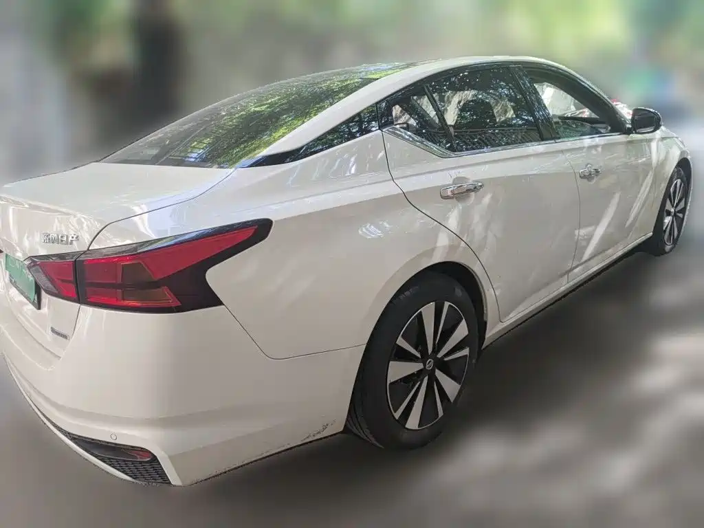 Nissan Teana — миниатюра 6