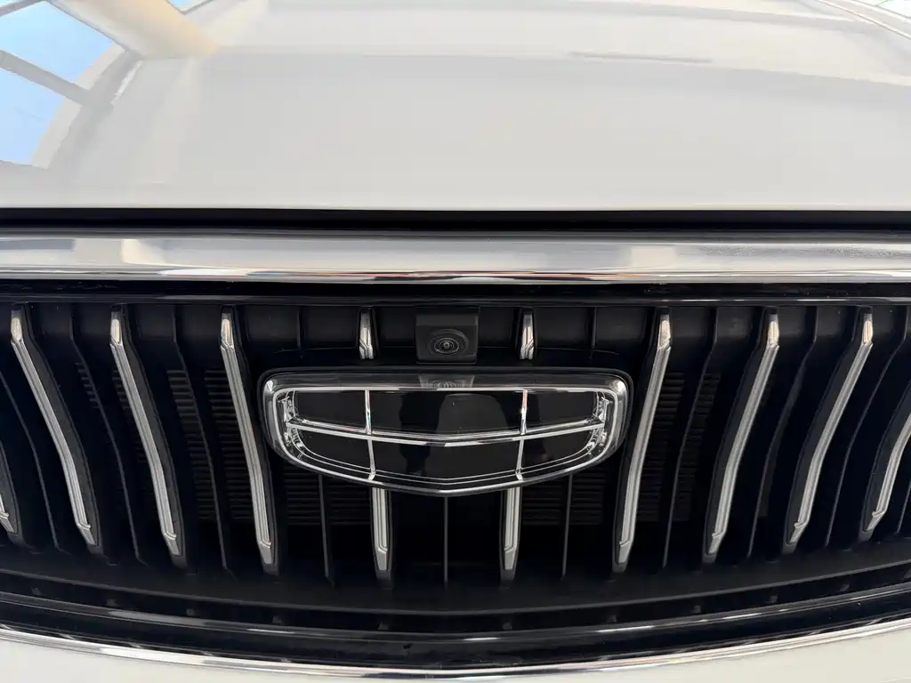 Geely Emgrand — миниатюра 4