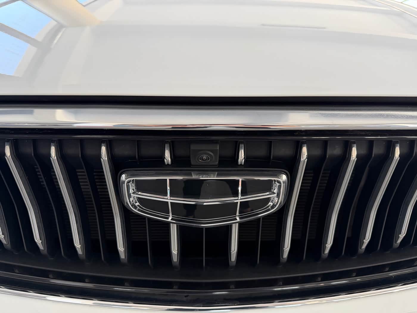 Geely Emgrand 1.5 л 2023 г. Белый, пробег 26000 км