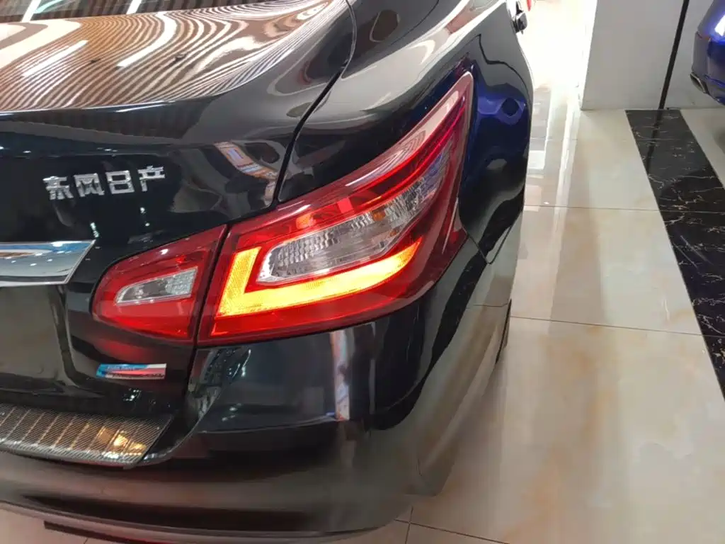 Nissan Teana — миниатюра 8