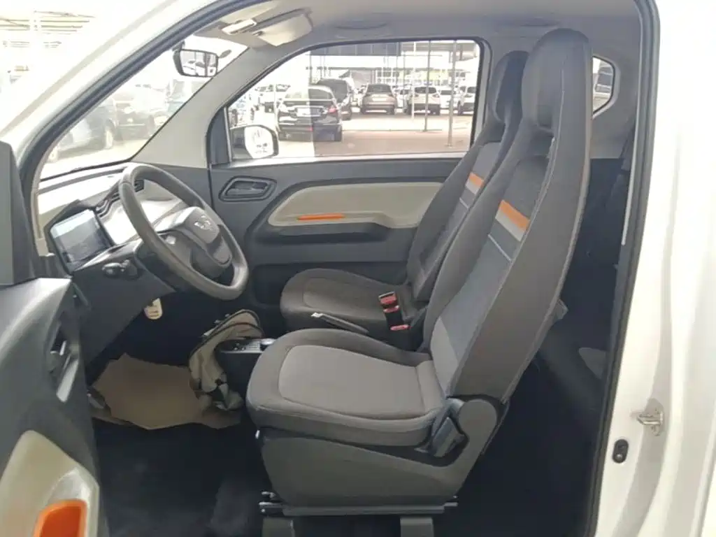 Wuling MINIEV — миниатюра 15