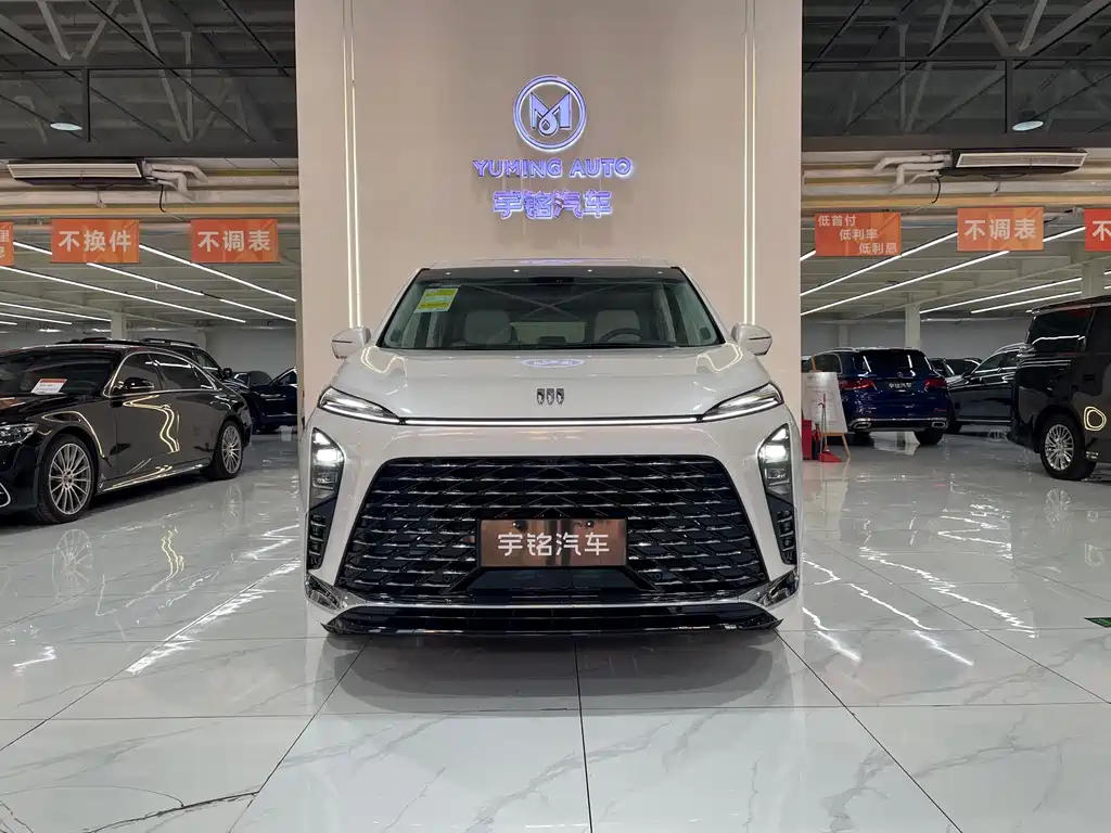 BUICK GL8 NEW ENERGY