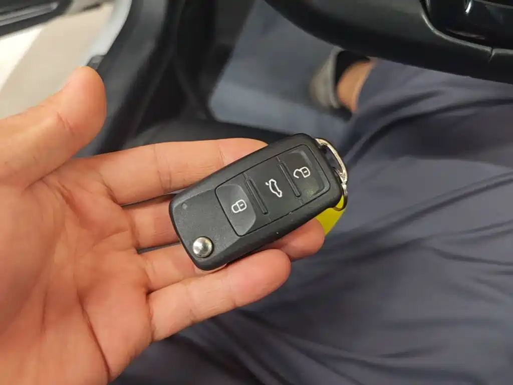 Volkswagen Sagitar 2018 1.6L MT Comfort