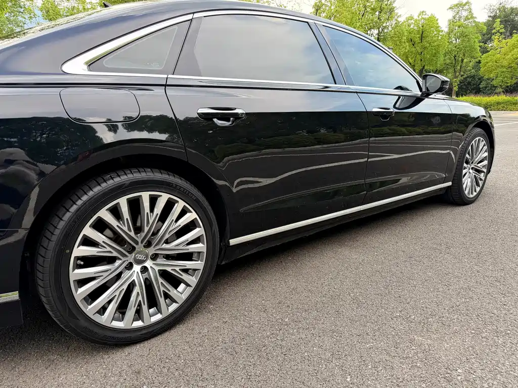Audi A8 — миниатюра 9