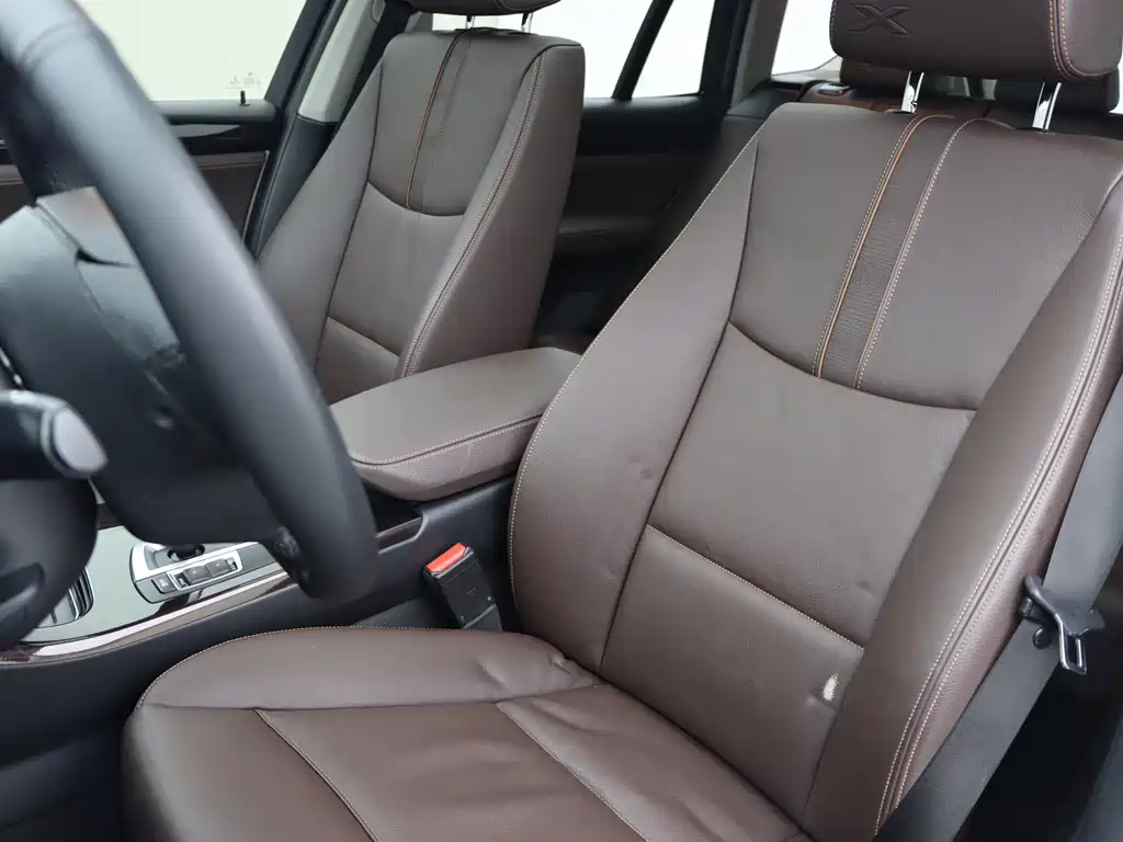 BMW X3 (Import) — миниатюра 7
