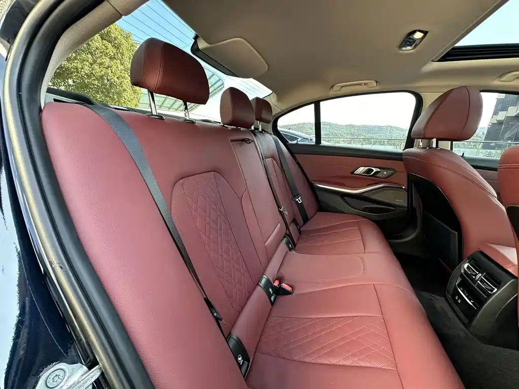 BMW 3 Series — миниатюра 35