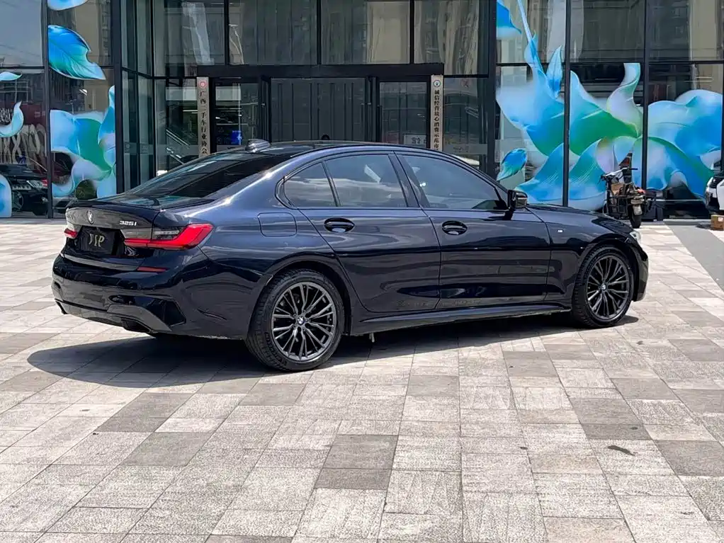 BMW 3 Series — миниатюра 5