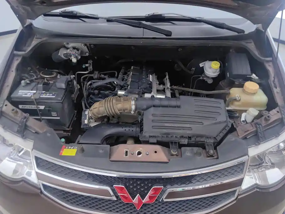 Wuling Hongguang — миниатюра 10