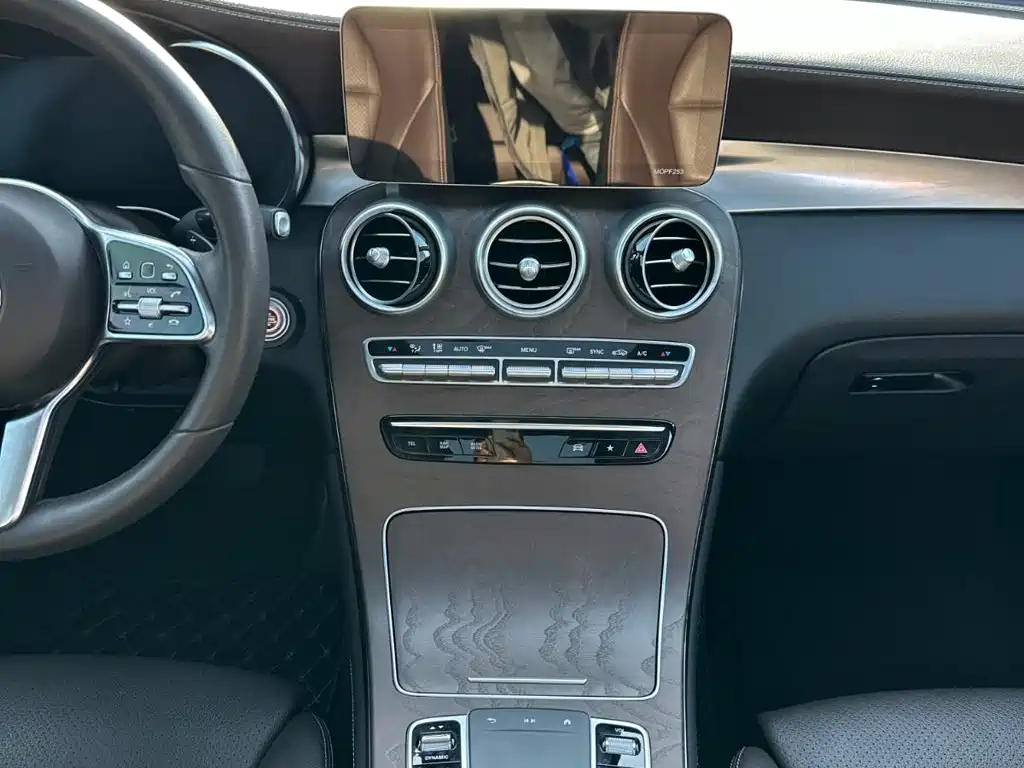 Mercedes-Benz GLC — миниатюра 20