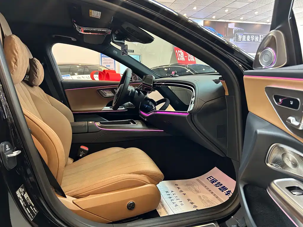 Mercedes-Benz E-Class — миниатюра 16