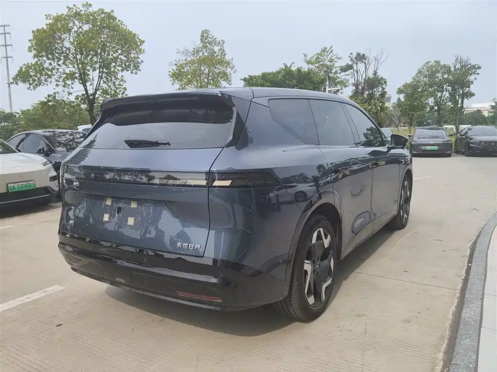 Nissan NX8 — миниатюра 8
