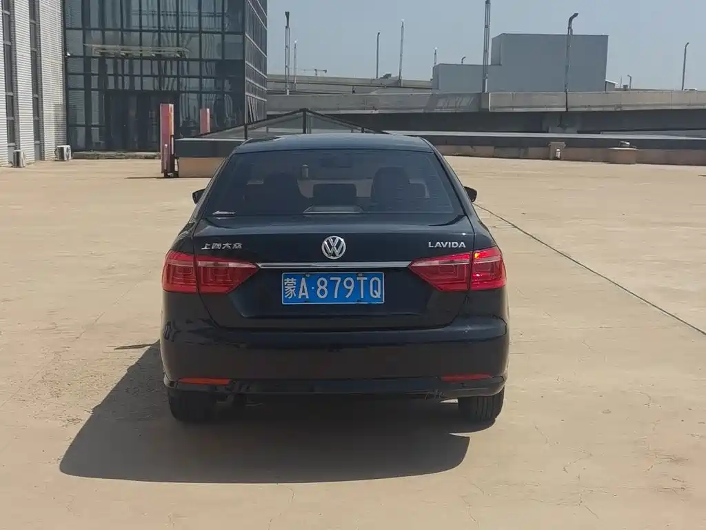 Volkswagen Lavida — миниатюра 5