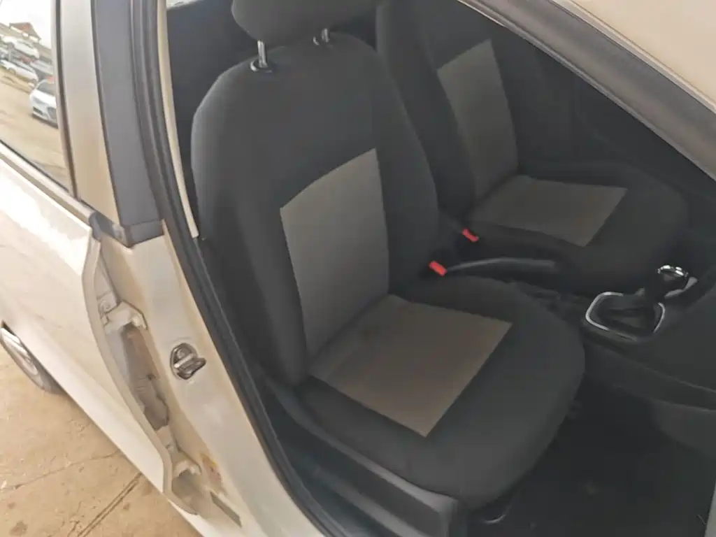 Volkswagen Polo — миниатюра 25
