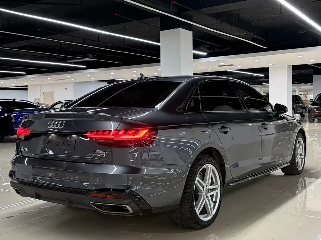 Audi A4L — миниатюра 4