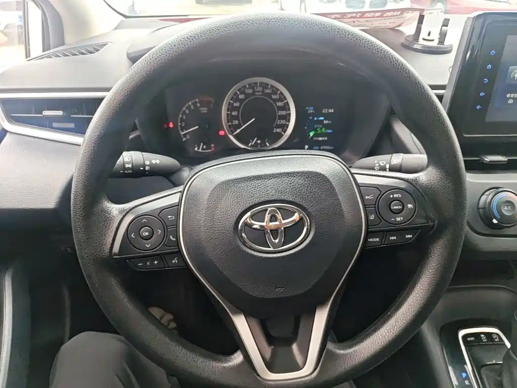 Toyota Corolla — миниатюра 11