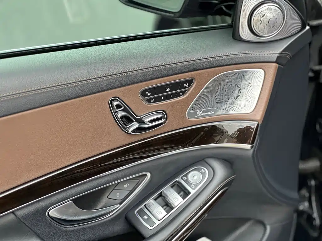 Mercedes-Benz S-Class — миниатюра 25