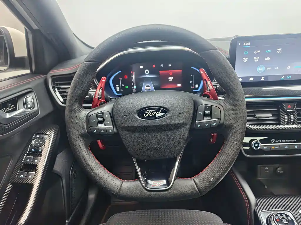Ford Focus — миниатюра 2