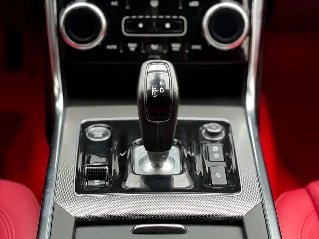 Jaguar XEL — миниатюра 13