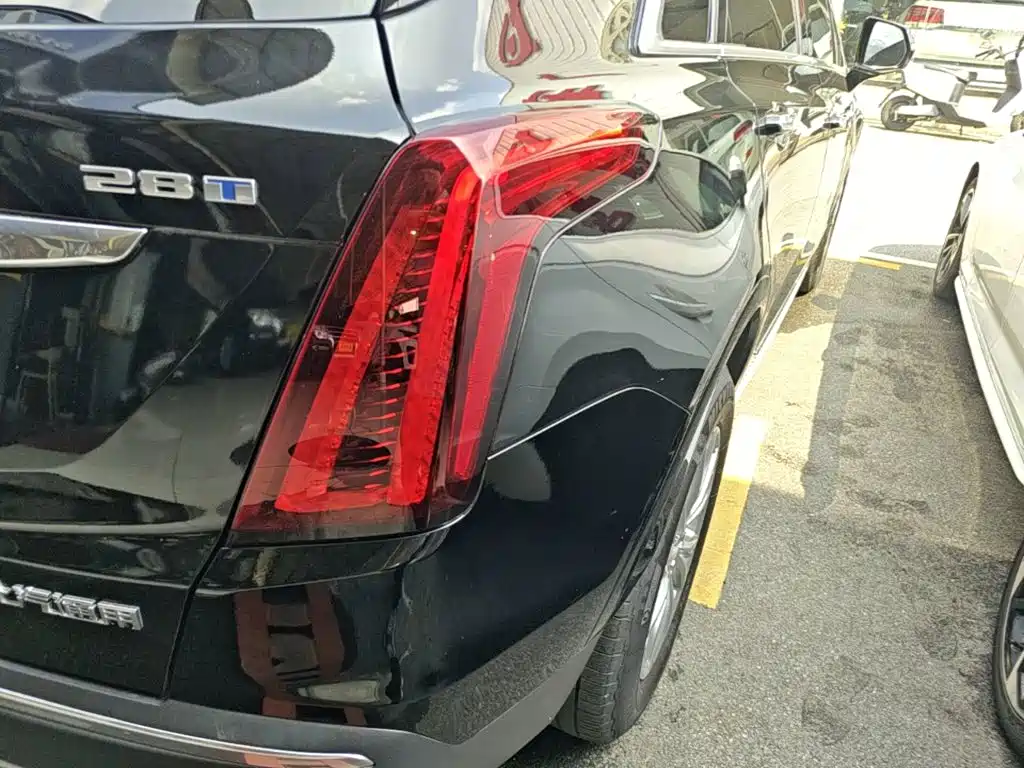 Cadillac XT5 — миниатюра 8