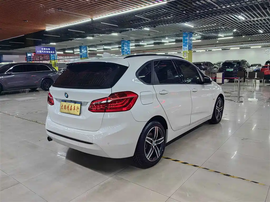 BMW 2 SERIES STATION WAGON