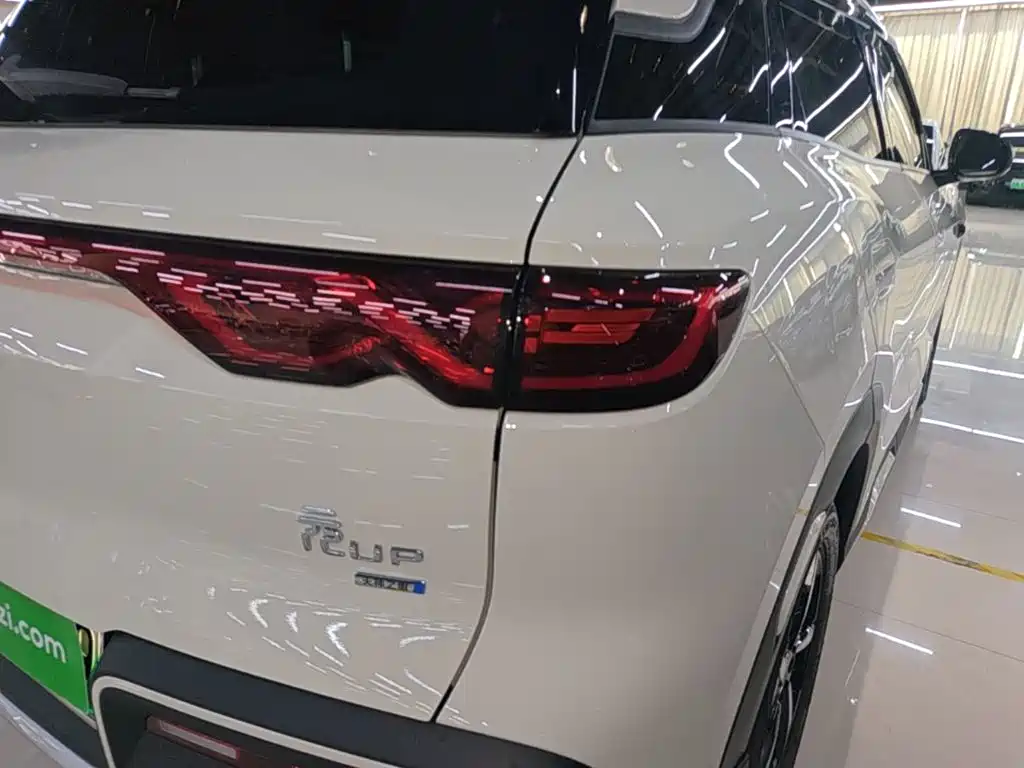 BYD Yuan UP — миниатюра 8