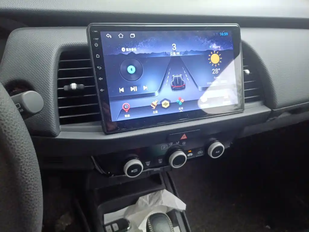 Honda Fit — миниатюра 9