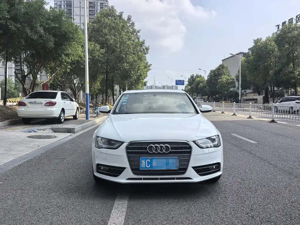 Audi A4L — миниатюра 2