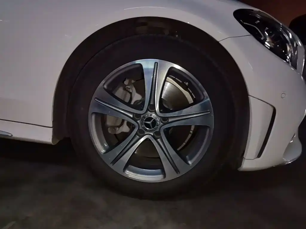 Mercedes-Benz C-Class — миниатюра 8