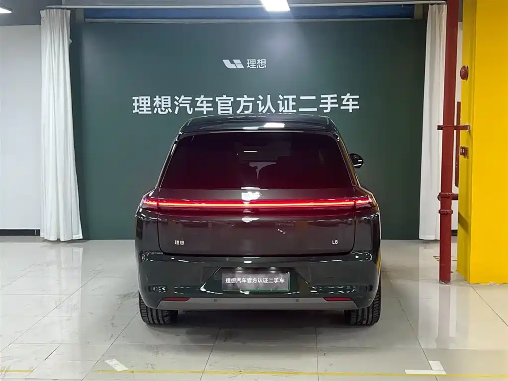 Li Auto L8 2025 Ultra
