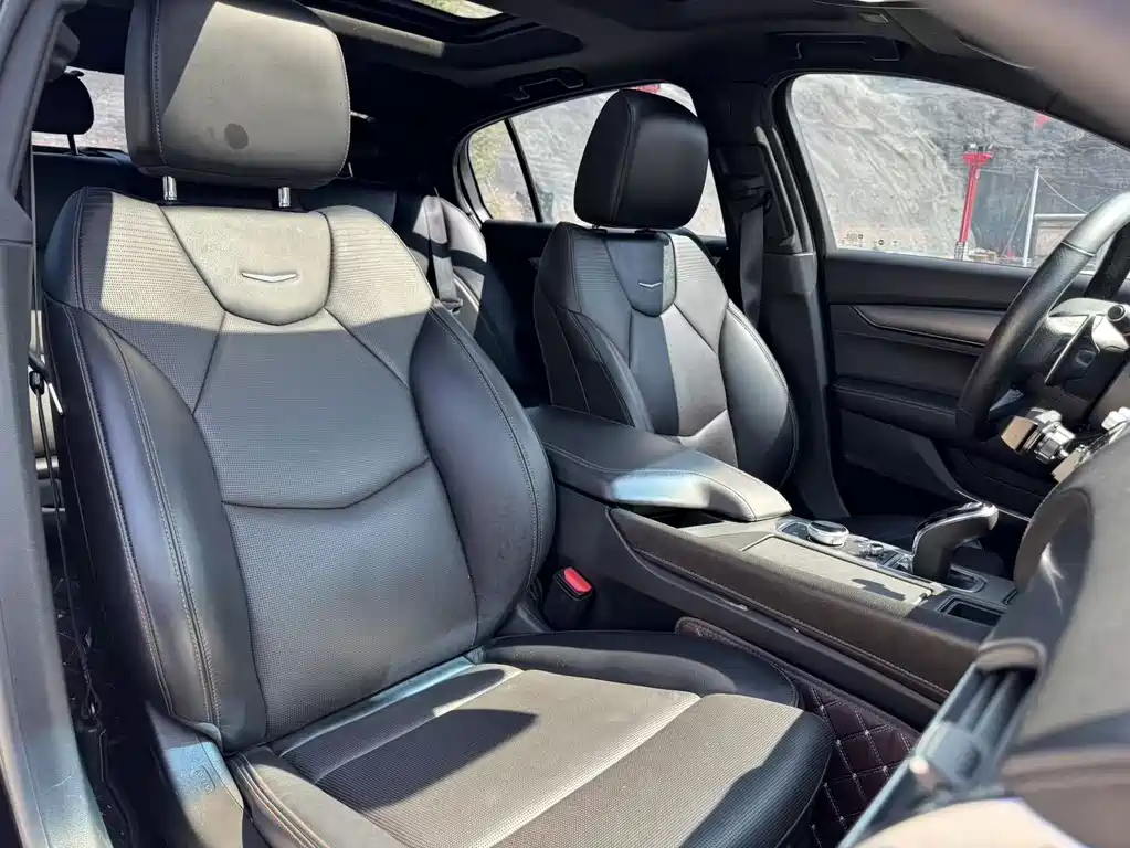 Cadillac CT5 — миниатюра 11