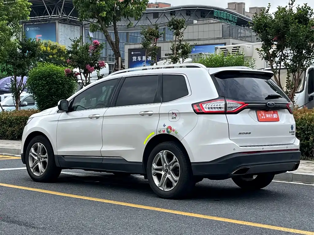 Ford Edge — миниатюра 4