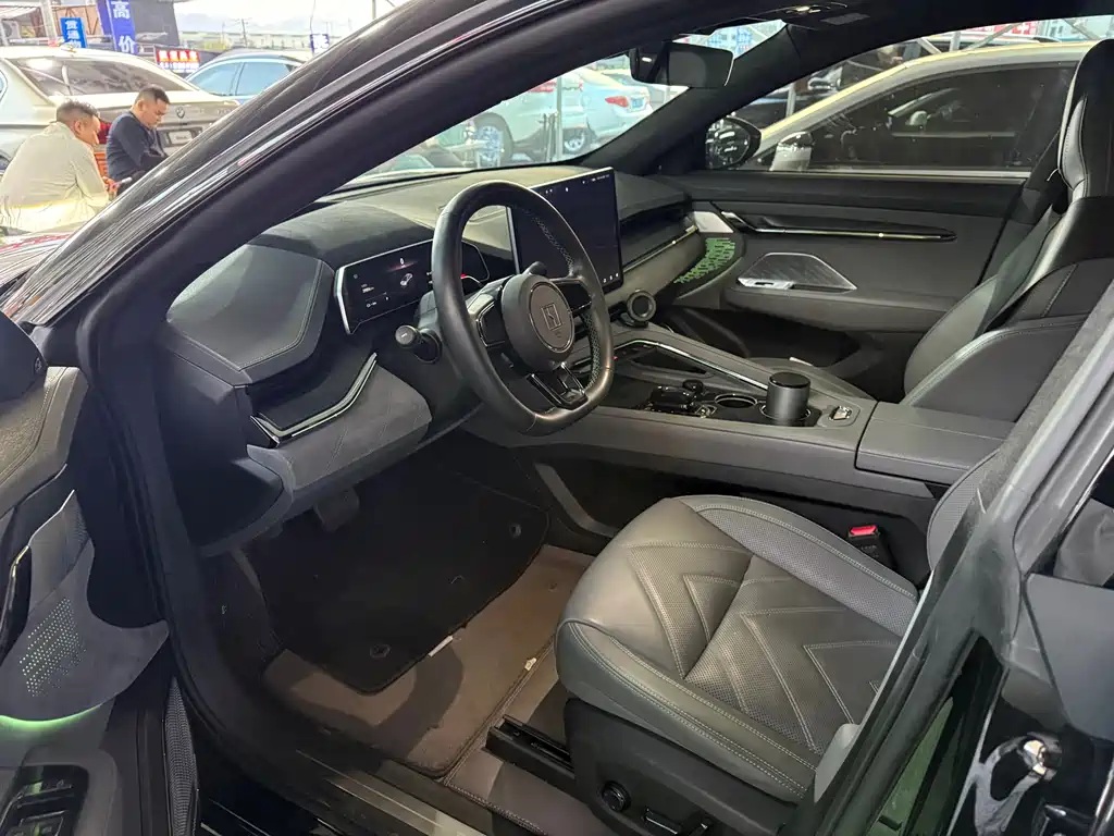 ZEEKR EXTREME KRYPTON 001