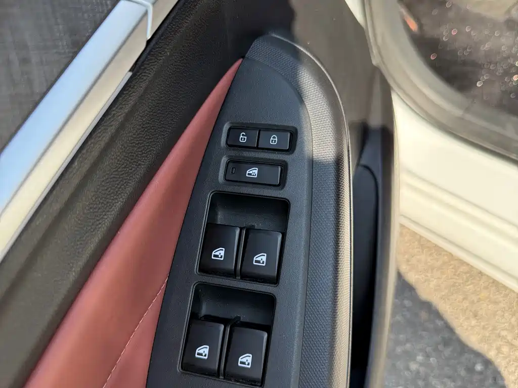 Changan Eado — миниатюра 11