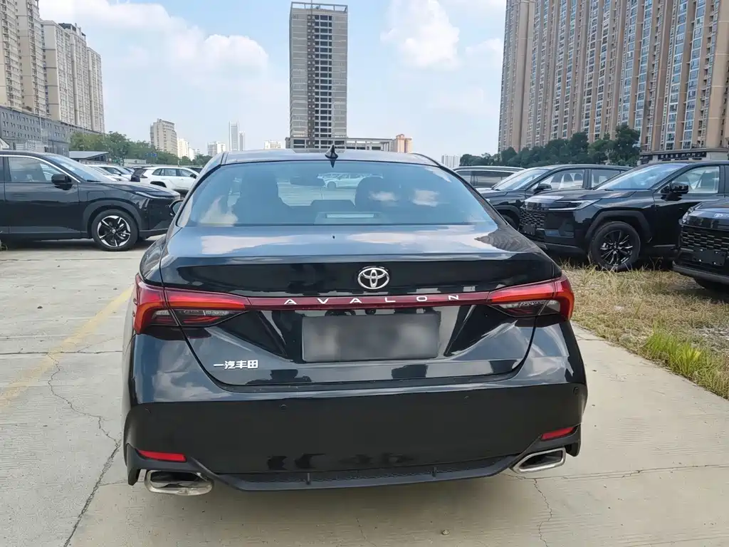 Toyota Avalon — миниатюра 10