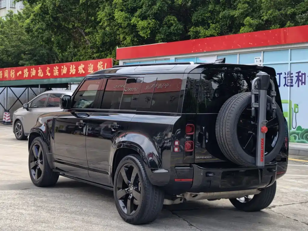 Land Rover Defender — миниатюра 11