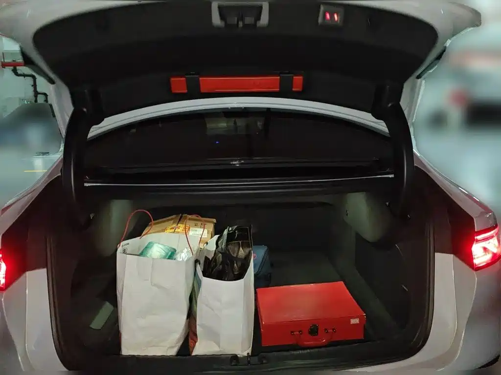 BYD Han — миниатюра 15
